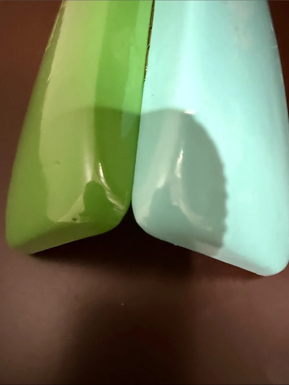 kate spade Bright Green and blue Glossy sunglasses Case